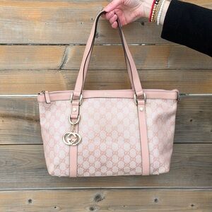 GUCCI CRYSTAL MEDIUM ABBEY PINK GG COATED CANVAS TOTE WITH INTERLOCKING G CHARM